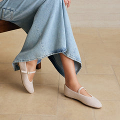 Almond-toe Mary Janes AdaptAll™ (Nelly)
