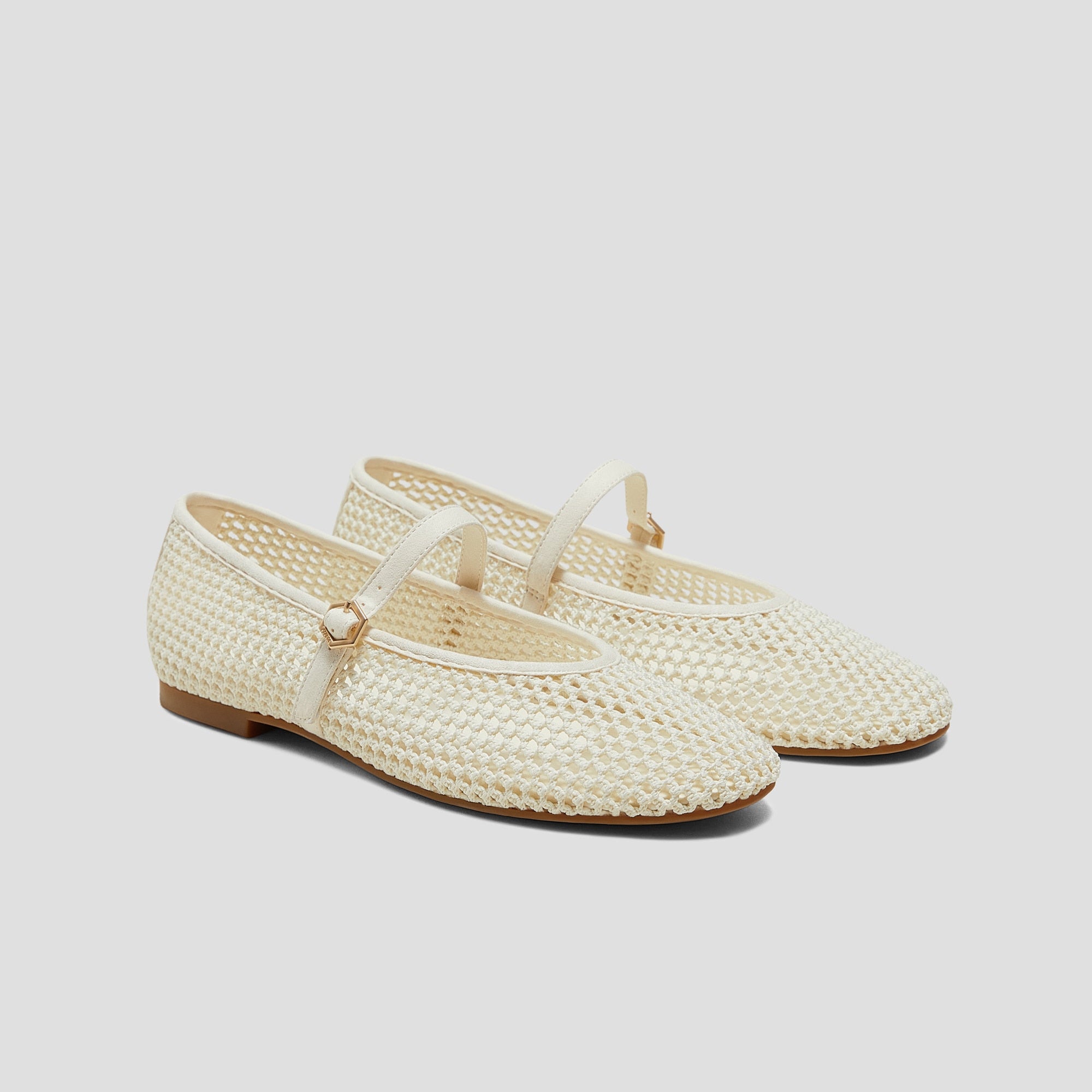 Almond-toe Mary Janes (Nelly)