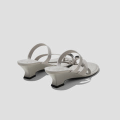 Round-Toe Toe Ring Sandals (Eden)